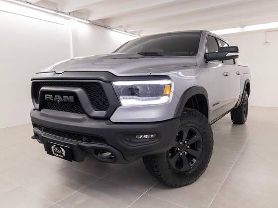 RAM 1500 5.7 V8 GASOLINA REBEL CD 4X4 AUTOMÁTICO RAM 1500 5.7 V8 GASOLINA REBEL CD 4X4 AUTOMÁTICO